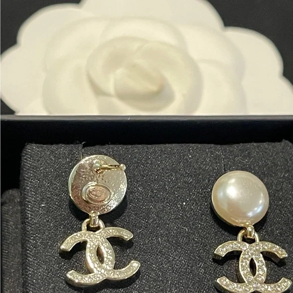 Chanel earrings - Picture 8 of 8